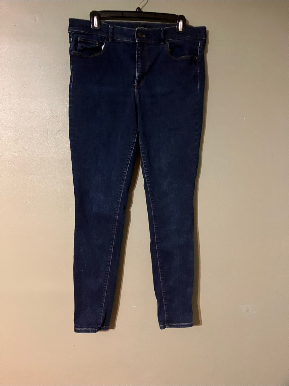 Women's Ann Taylor 12T The Skinny Jeans Medium Wash